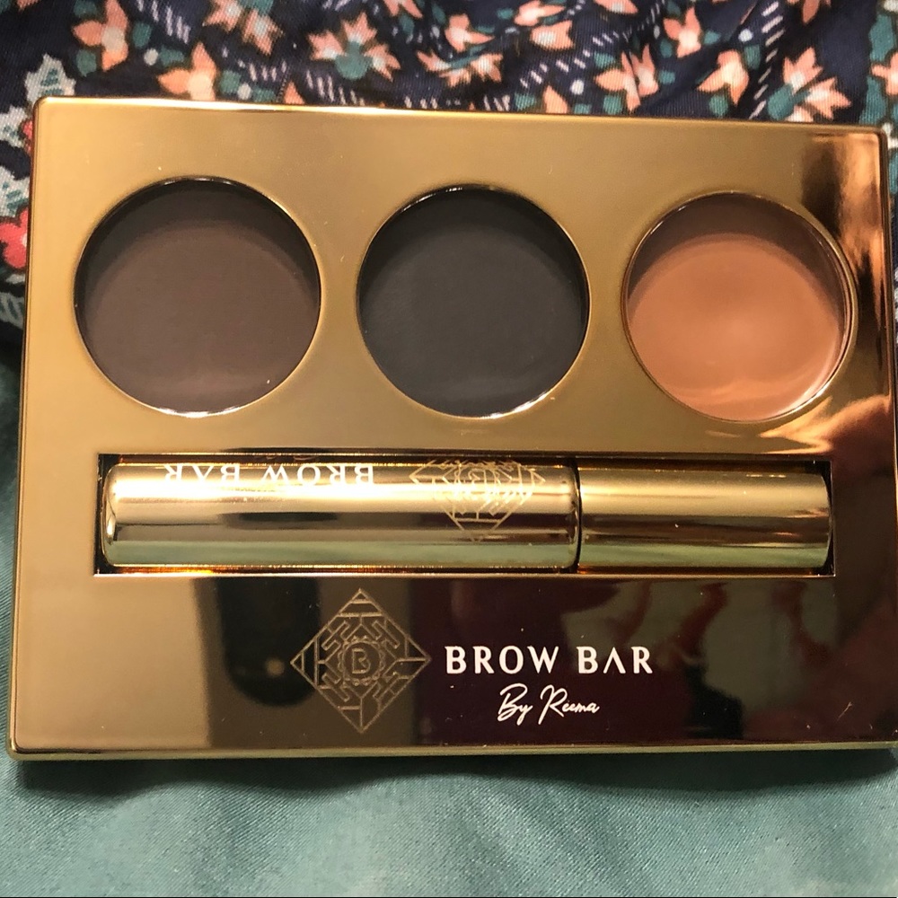 Eyebrow bar